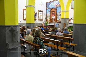 Lomo Magullo le da la bienvenida a su nuevo párroco/Francisco Javier Santana.